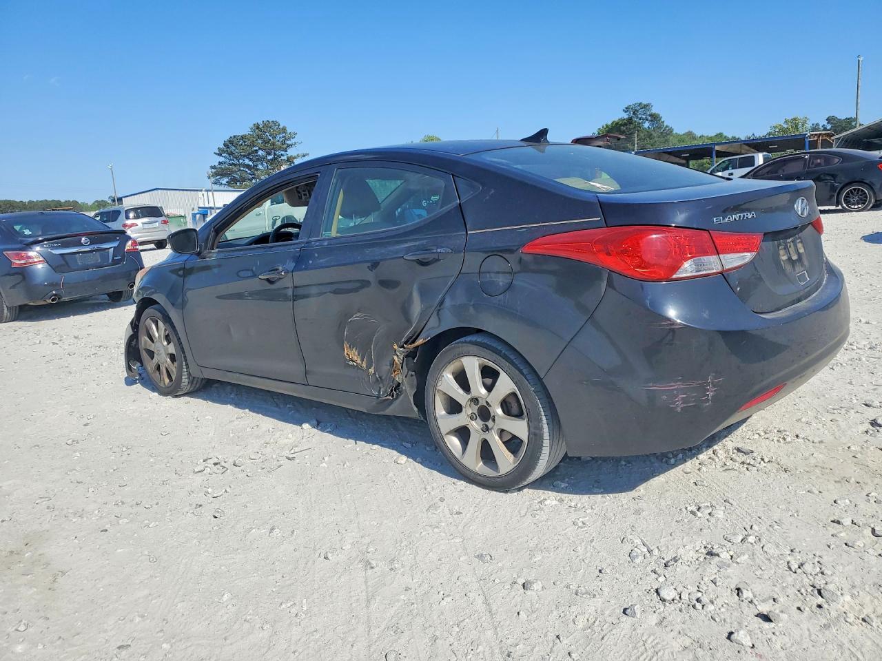 2012 Hyundai Elantra Limited - Image 2