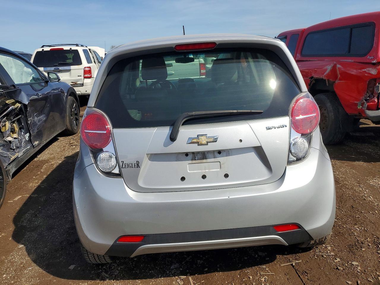 2013 Chevrolet Spark Ls - Фото 6