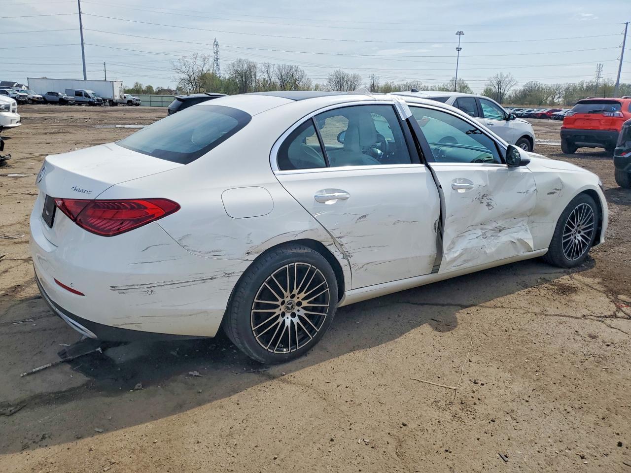2024 Mercedes-Benz C 300 4Matic - Фото 3