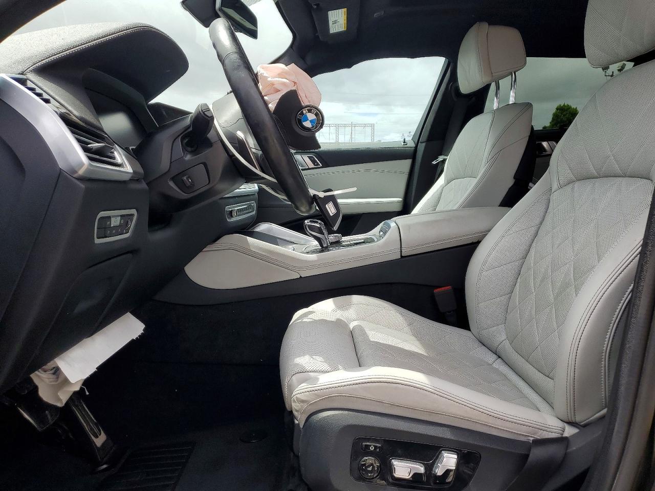 2023 BMW X6 xDrive40I - Image 7