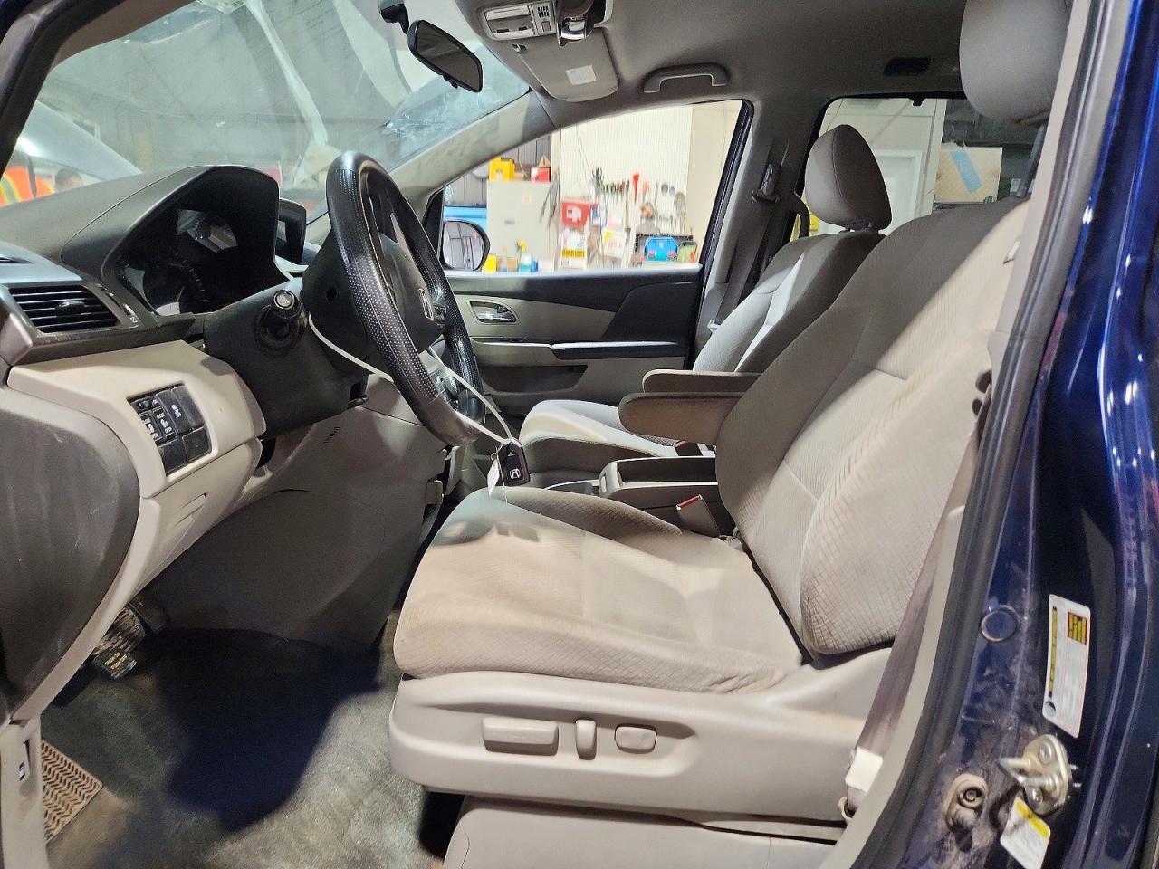 2015 Honda Odyssey Ex - Image 7