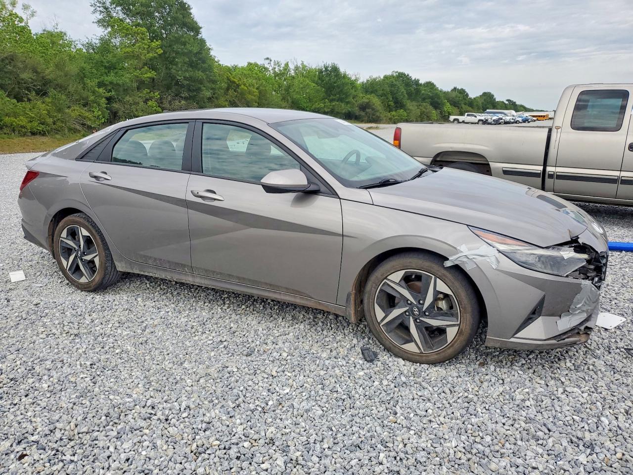 2023 Hyundai Elantra Sel - Image 4