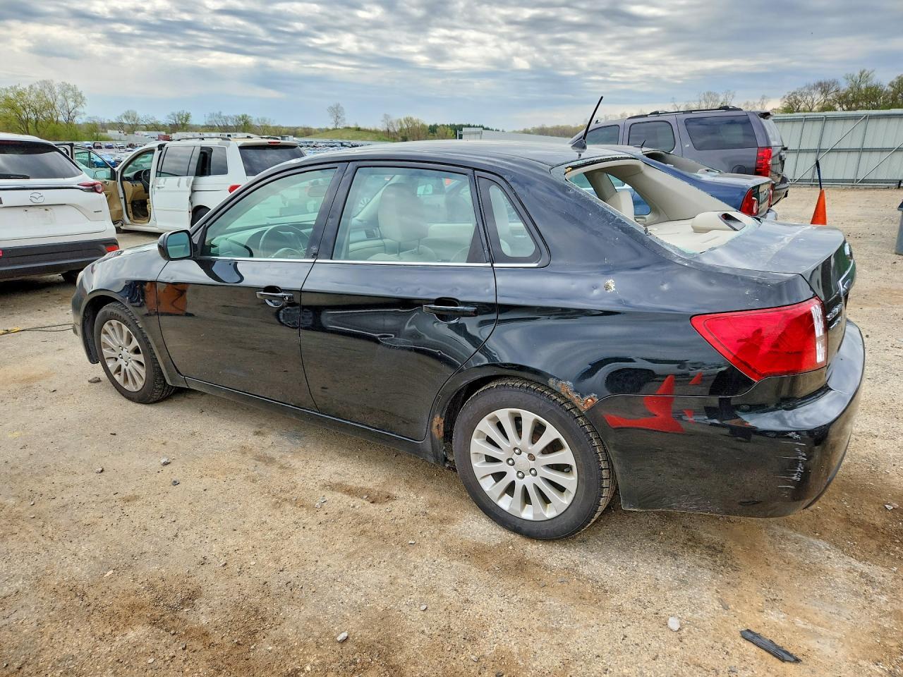 2011 Subaru Impreza 2.5I Premium - Фото 2
