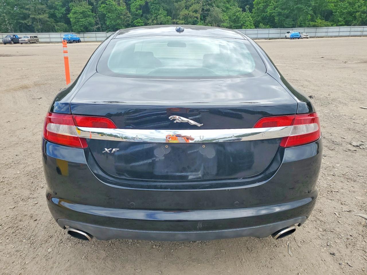 2011 Jaguar Xf Premium - Image 6