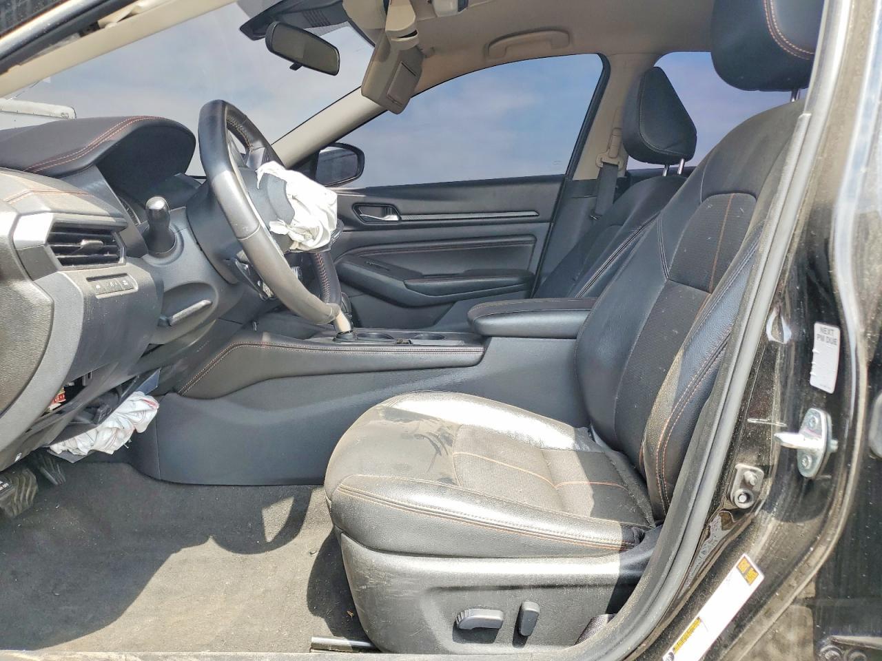 2022 Nissan Altima 2.5 Sr - Image 7