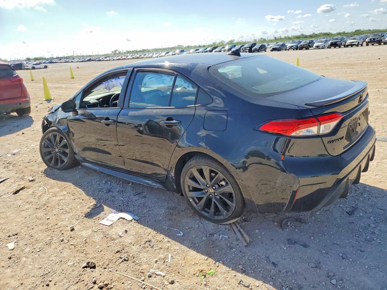 2026 Toyota Corolla Se - Фото 2