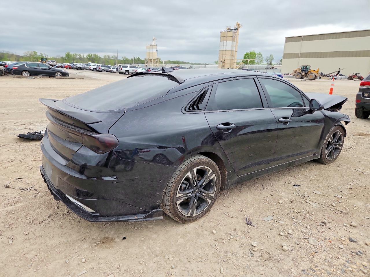 2022 Kia K5 Gt Line - Image 3