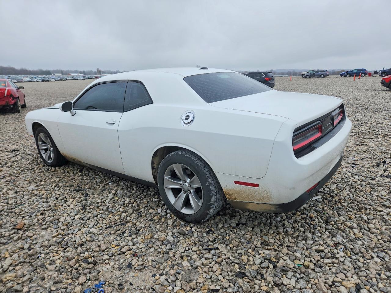 2016 Dodge Challenger Sxt - Фото 2