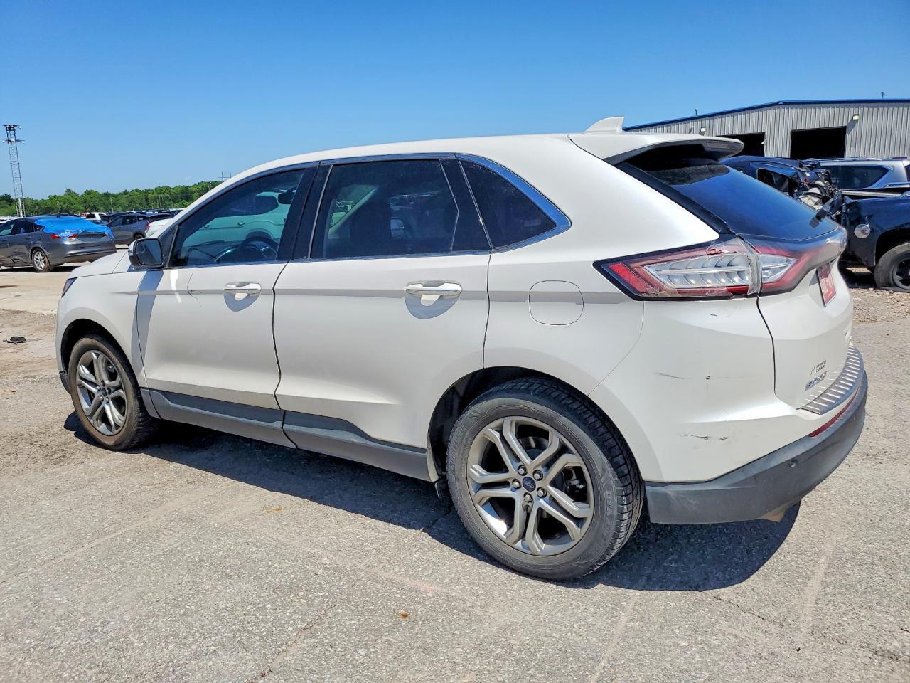 2015 Ford Edge Titanium - Фото 2