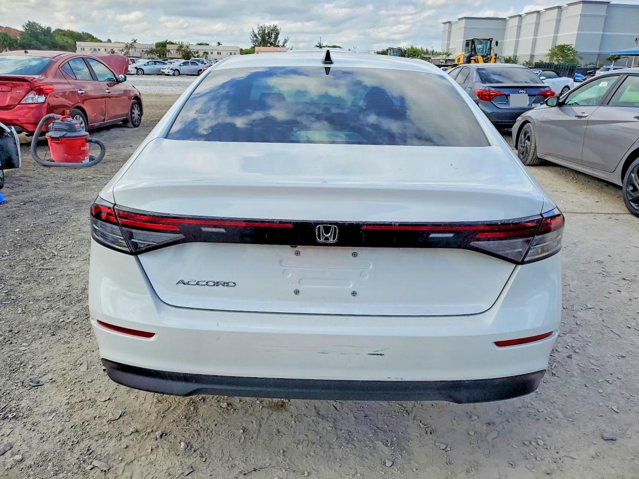 2025 Honda Accord Se - Фото 6