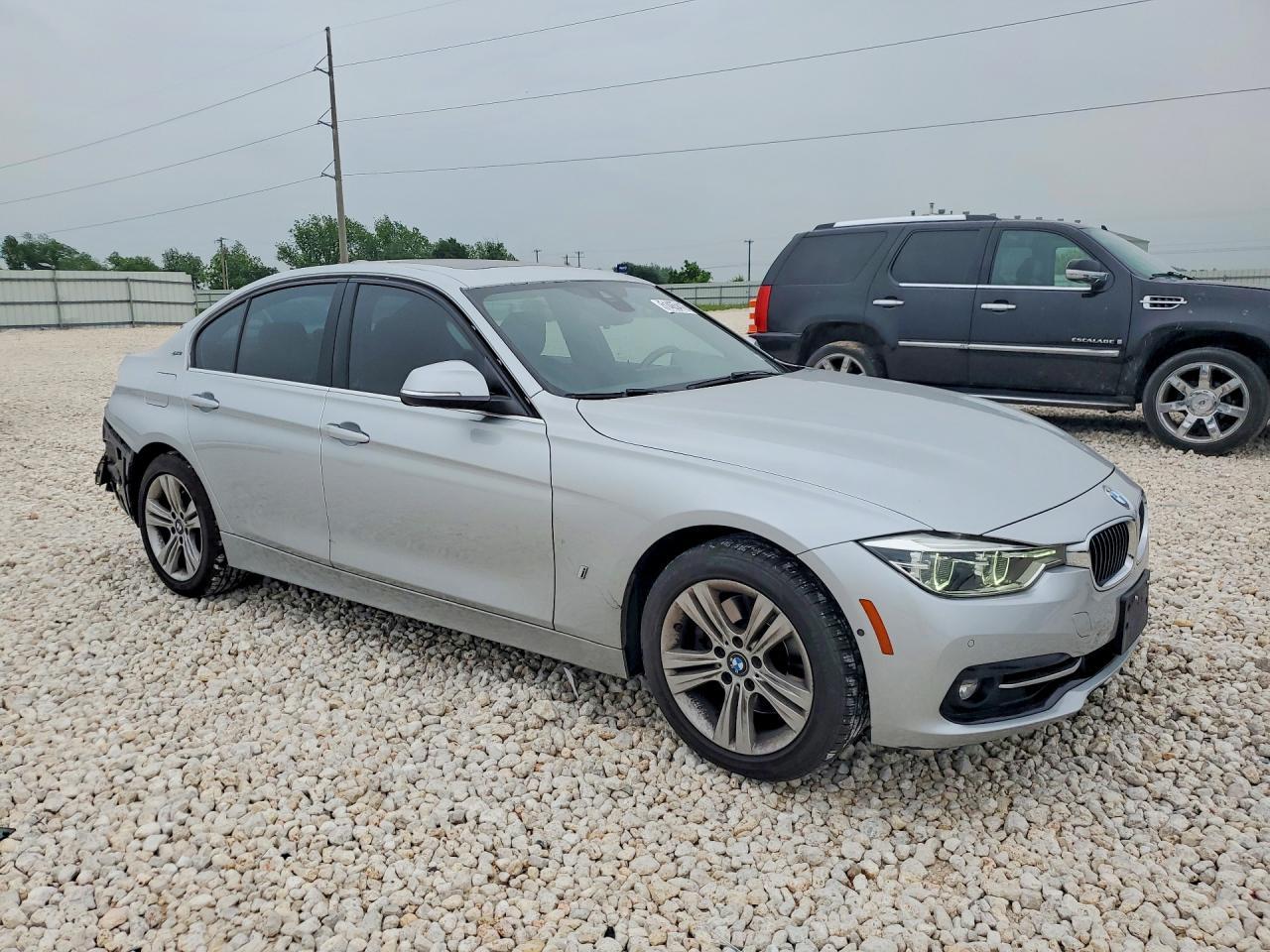 2017 BMW 330E - Фото 4