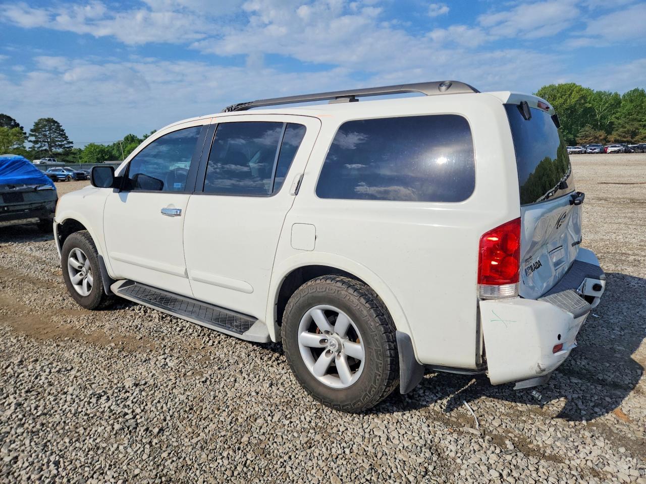 2010 Nissan Armada Se - Image 2