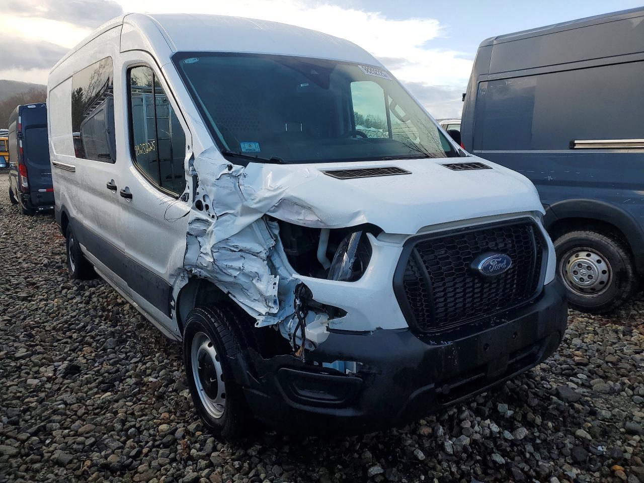 2025 Ford Transit Utility / Service Van - Image 4