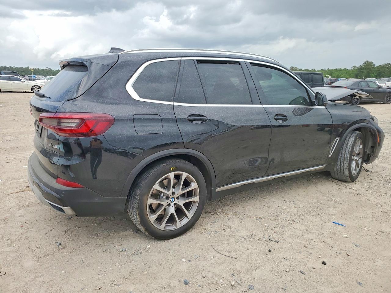 2021 BMW X5 Sdrive 40I - Image 3