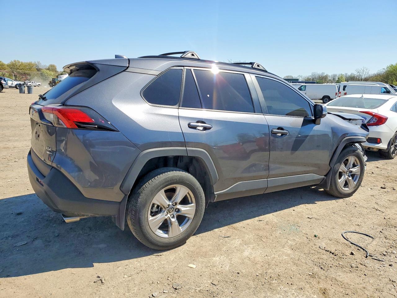 2023 Toyota Rav4 Xle - Image 3