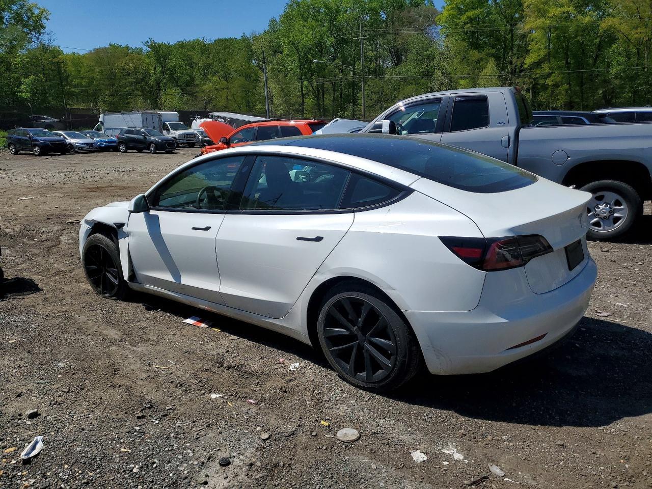 2023 Tesla 3 - Фото 2