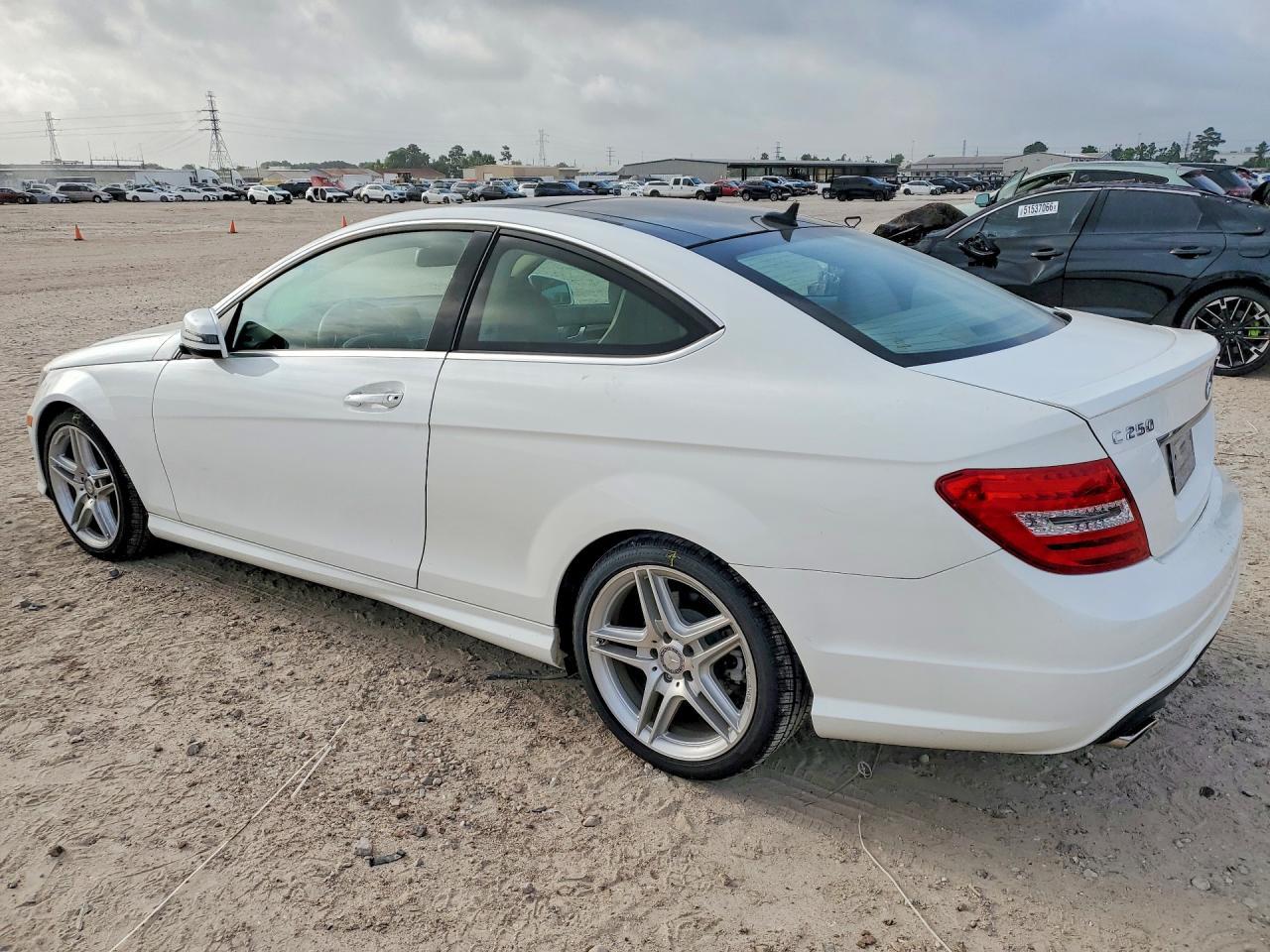 2014 Mercedes-Benz C 250 - Image 2
