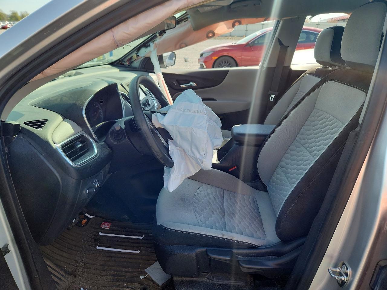 2019 Chevrolet Equinox Ls - Image 7