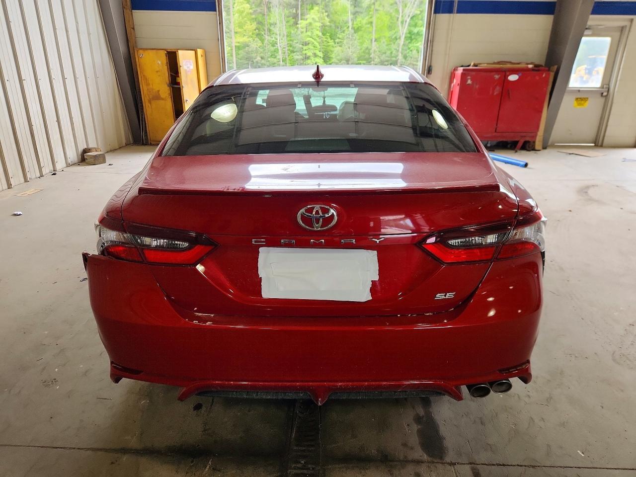 2022 Toyota Camry Se - Фото 6