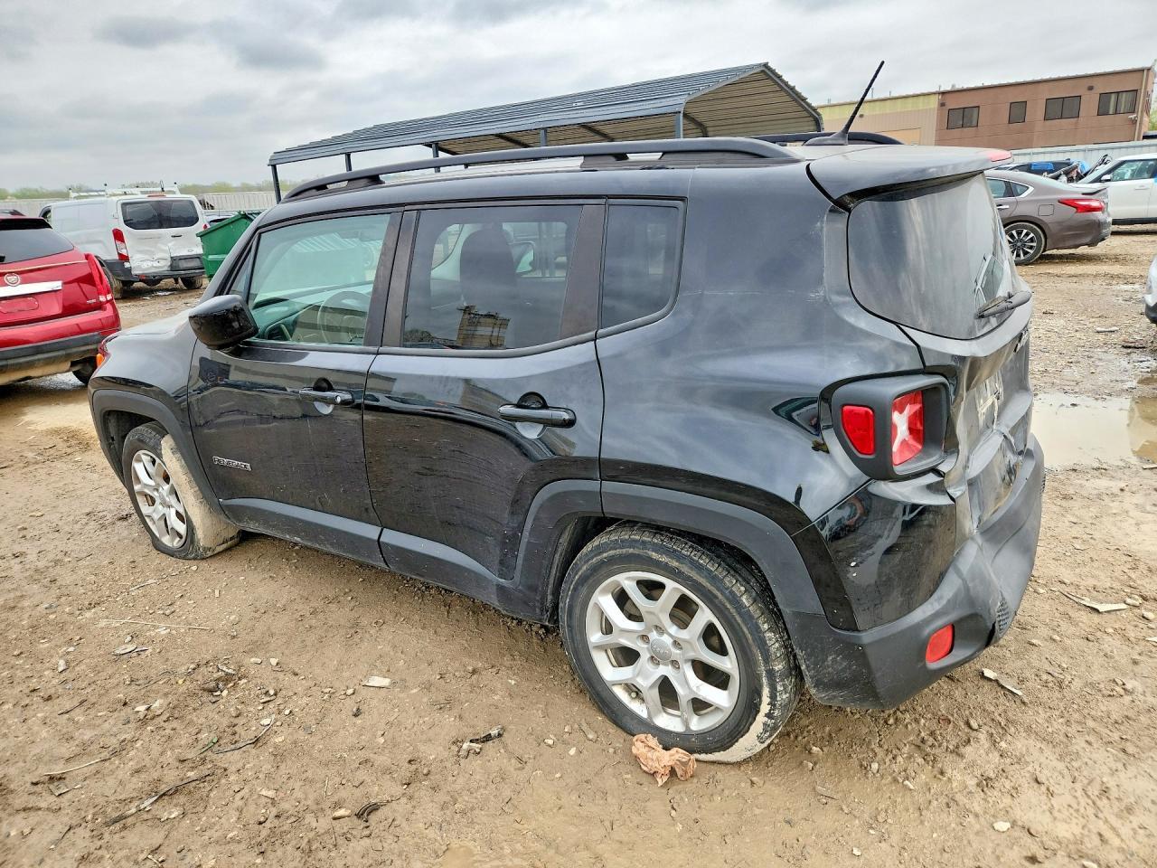 2015 Jeep Renegade Latitude - Фото 2