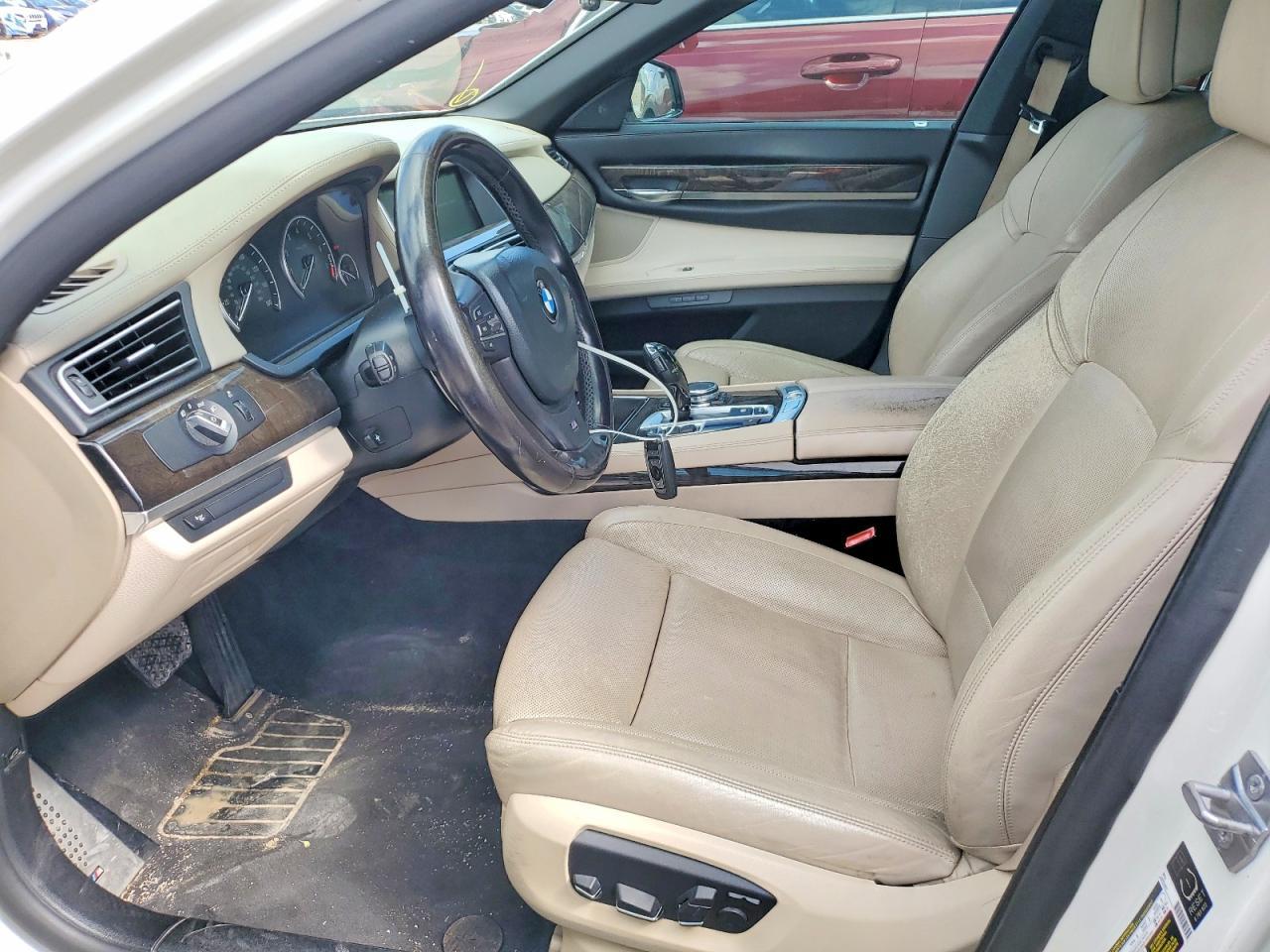 2013 BMW 750 Li - Фото 7