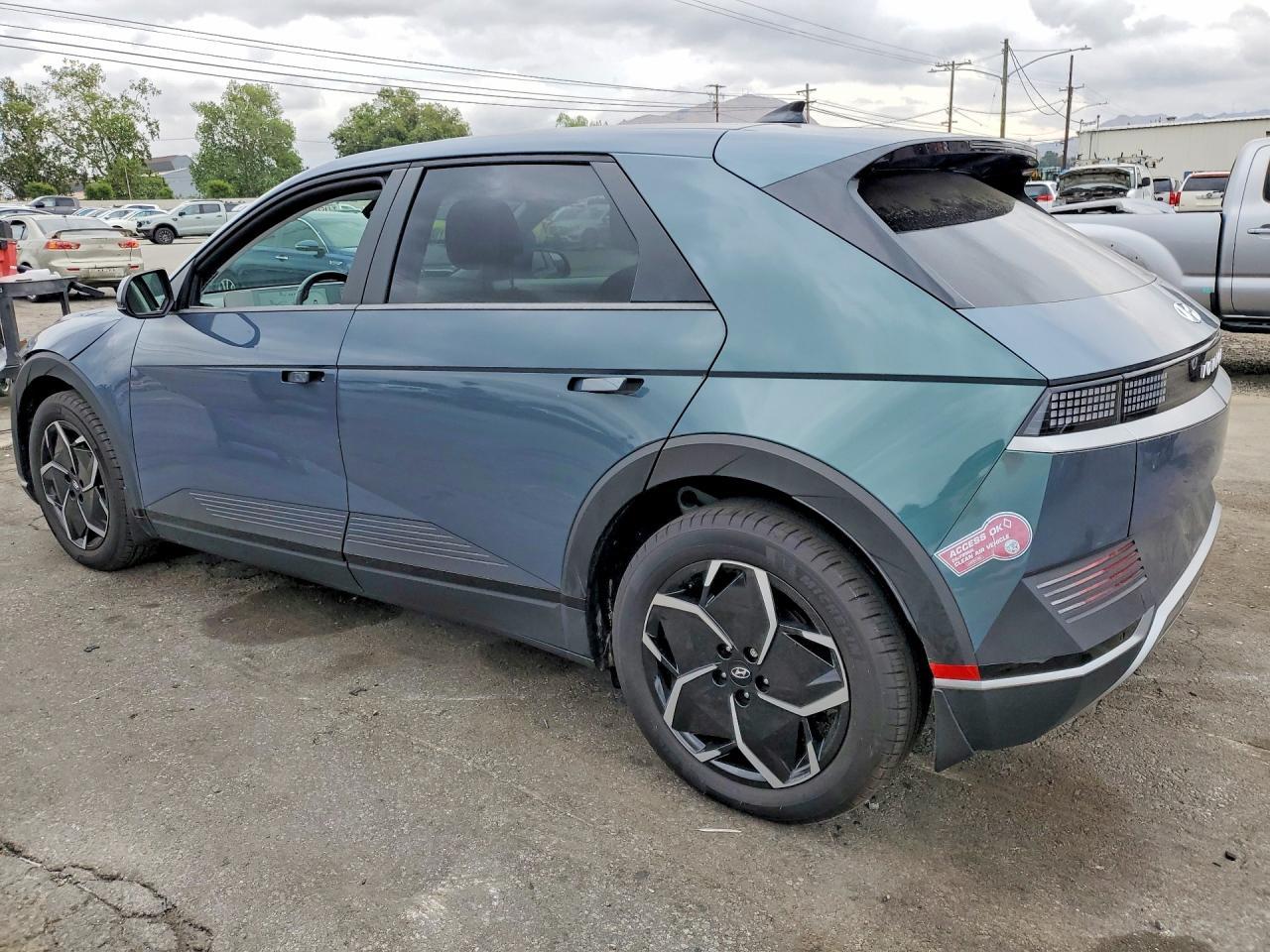 2024 Hyundai Ioniq 5 Se - Фото 2