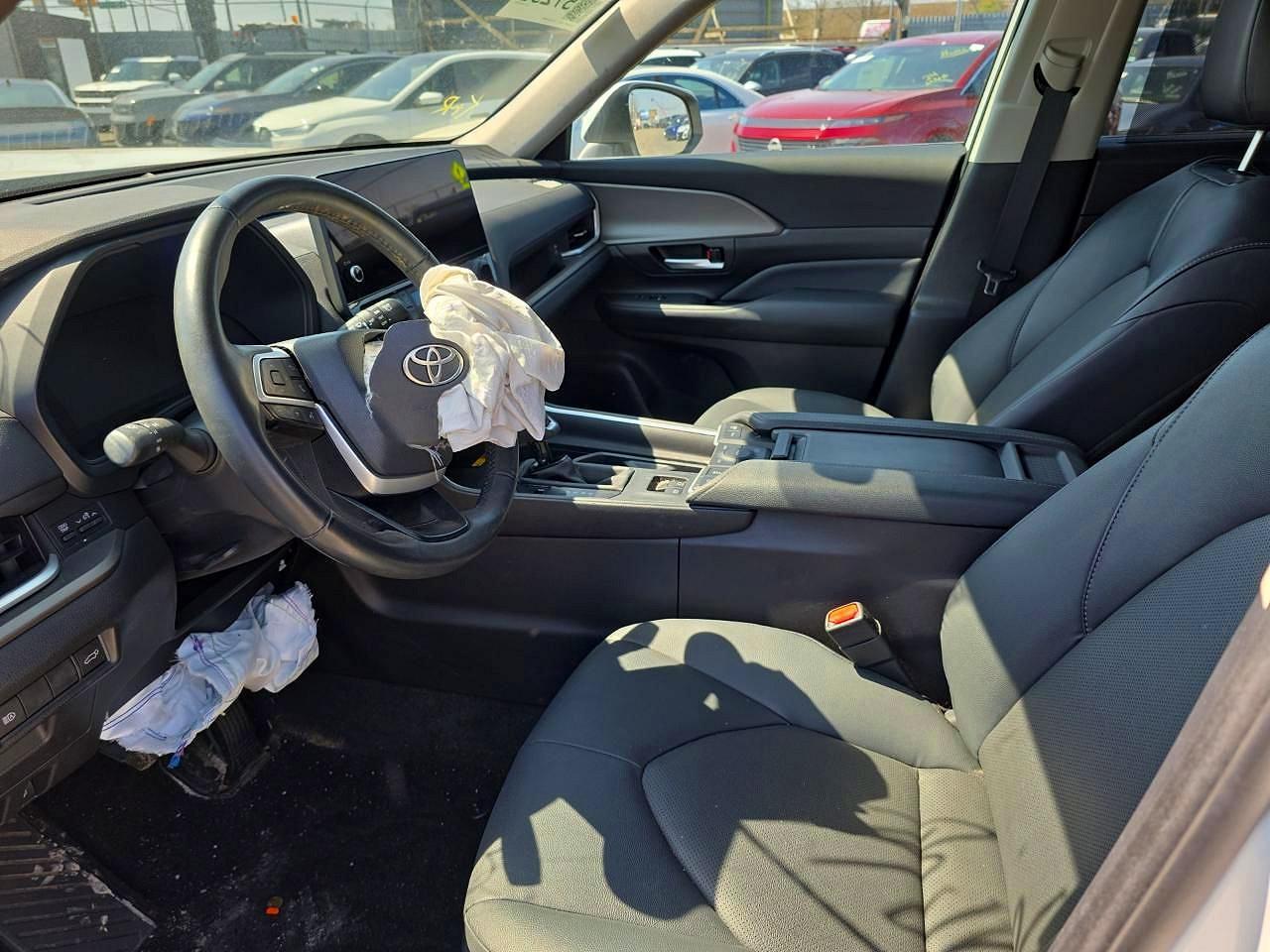 2024 Toyota Grand Highlander Xle - Image 7