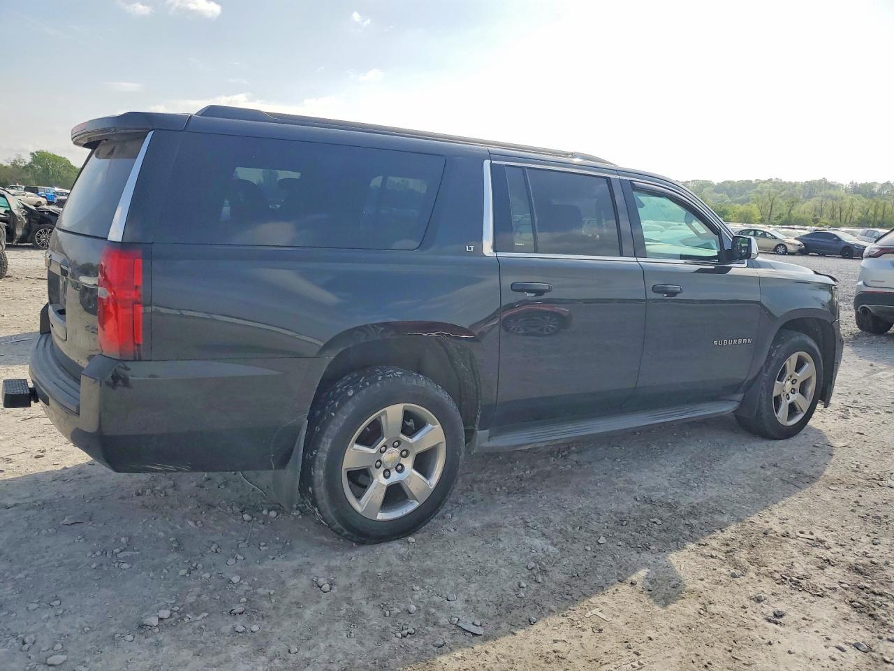 2015 Chevrolet Suburban K1500 Lt - Image 3