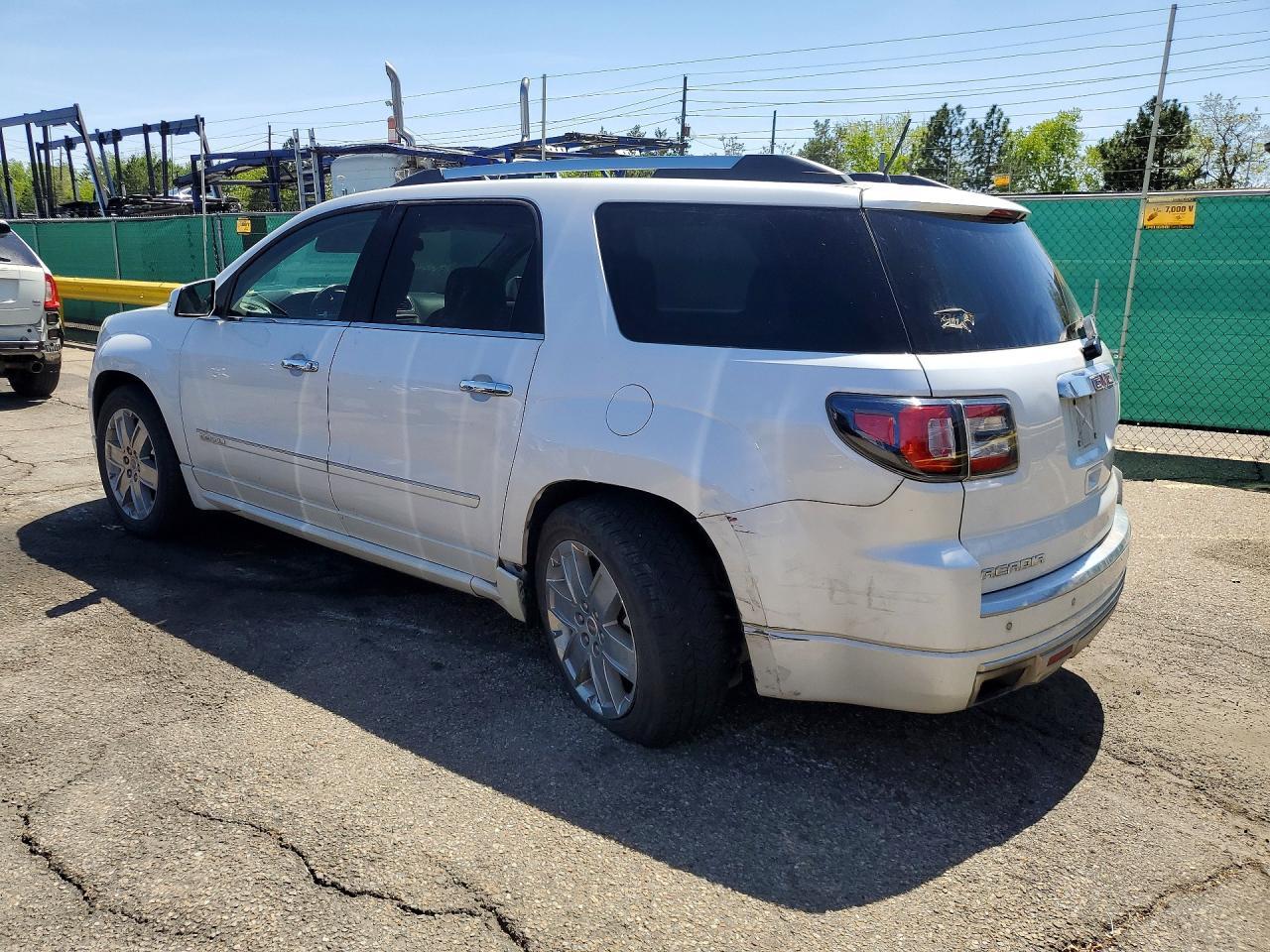 2016 GMC Acadia Denali - Фото 2