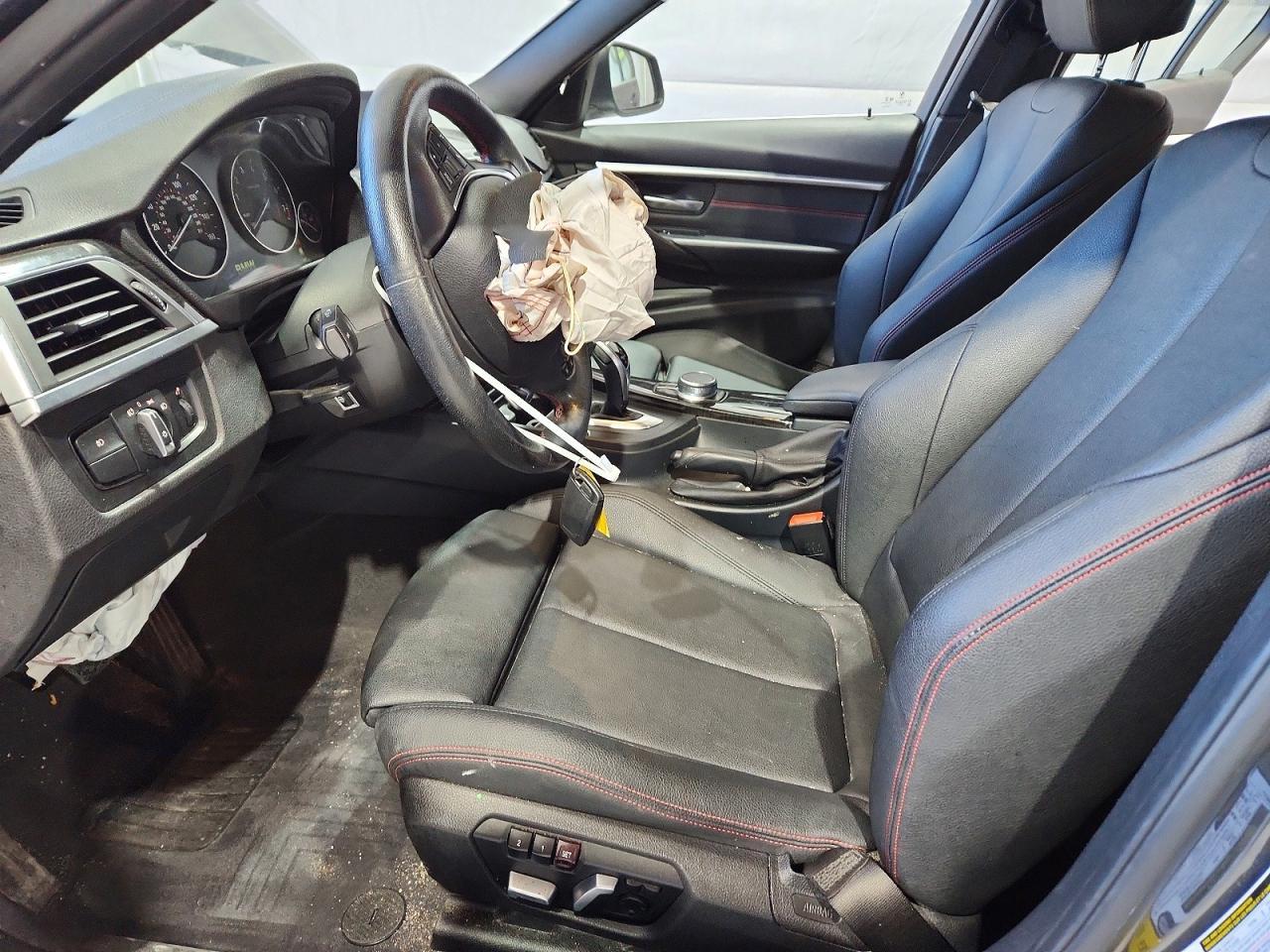 2018 BMW 330 Xi - Image 7