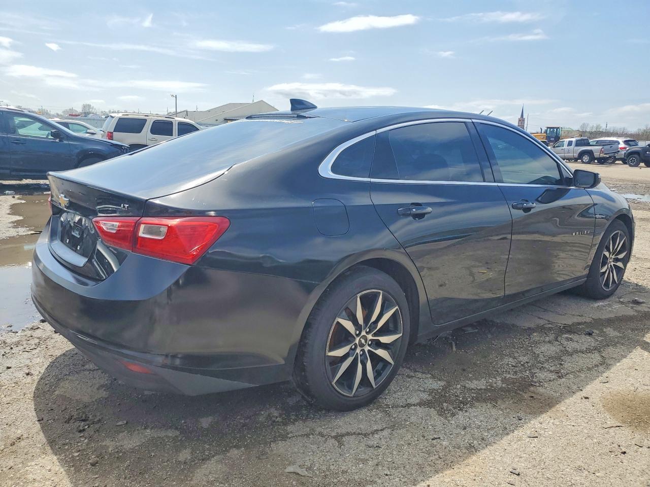 2018 Chevrolet Malibu Lt - Image 3