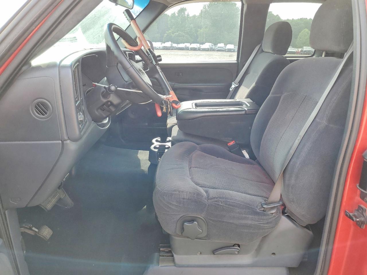 2002 Chevrolet Silverado C1500 - Image 7