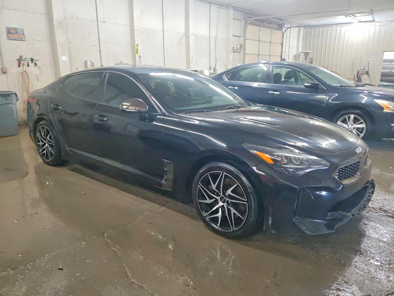 2022 Kia Stinger Gt-Line - Image 4