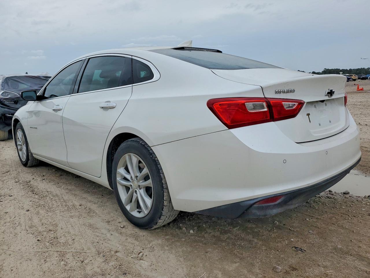 2018 Chevrolet Malibu Lt - Фото 2