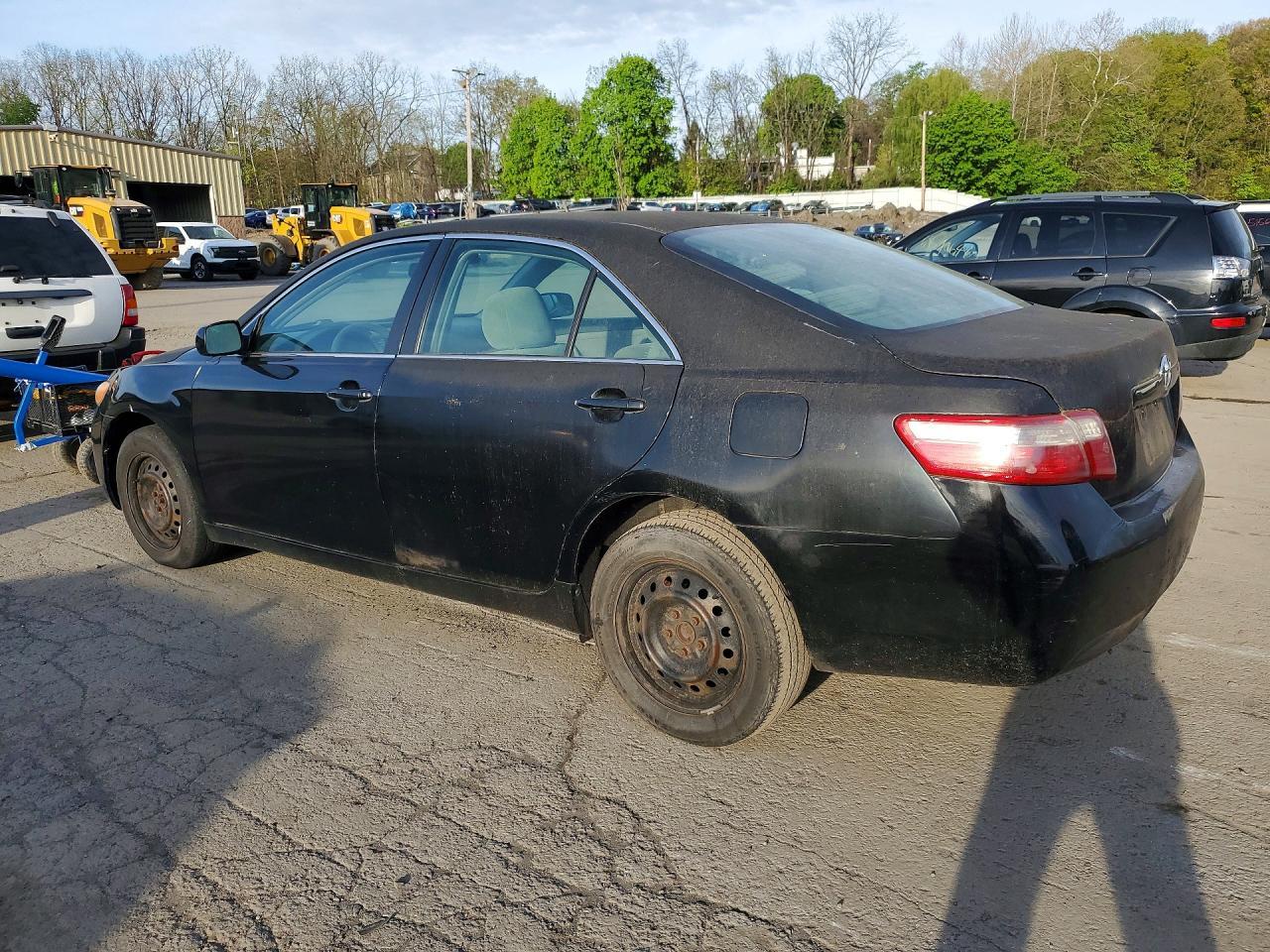 2008 Toyota Camry Le - Image 2