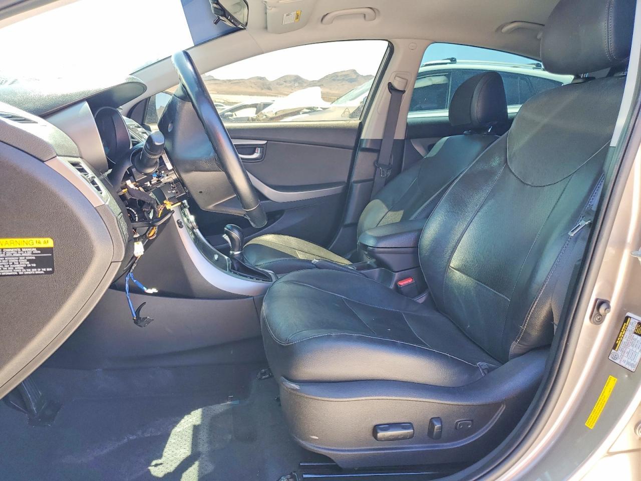 2015 Hyundai Elantra - Фото 7