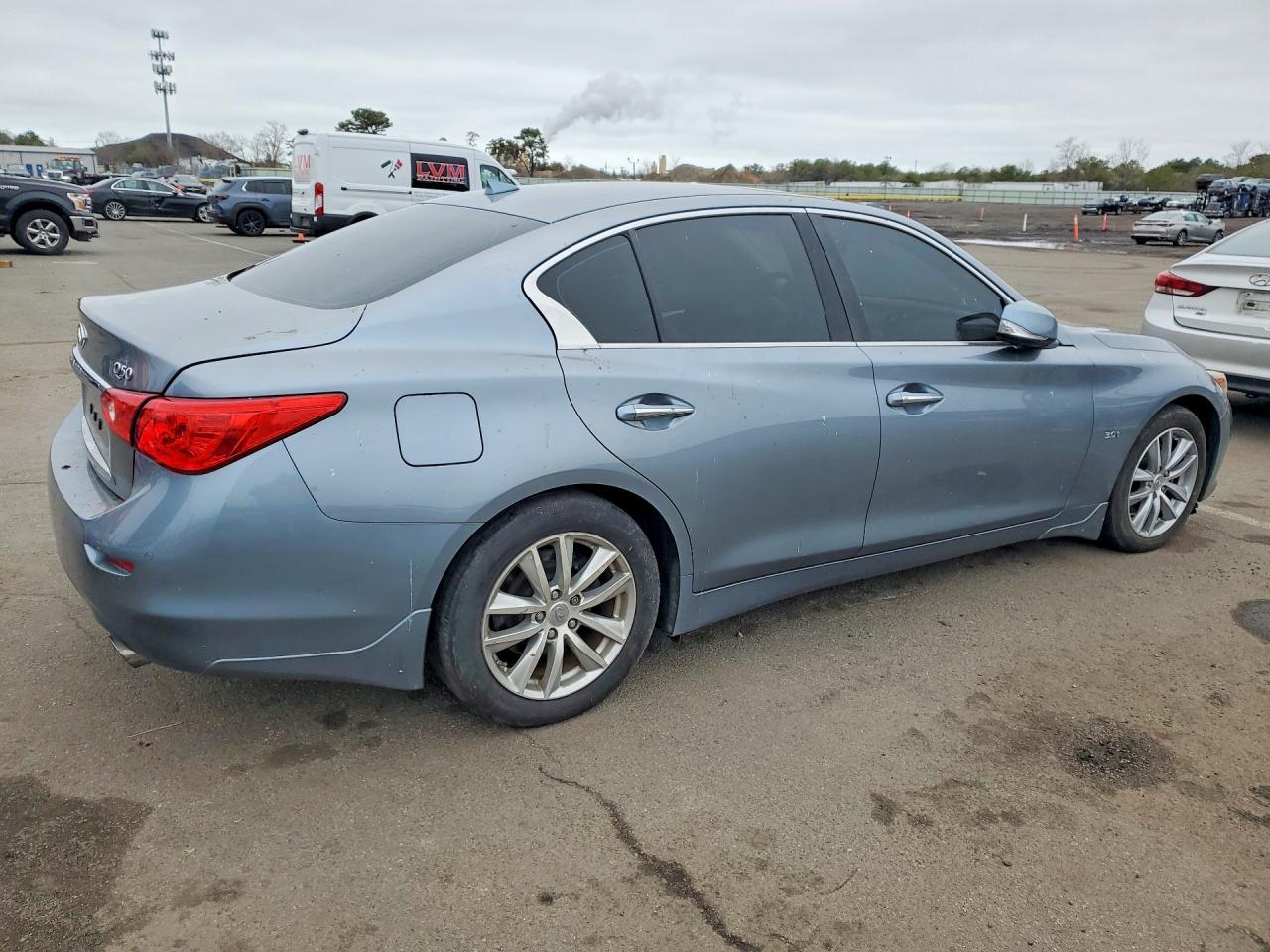 2017 Infiniti Q50 3.0T Premium - Image 3