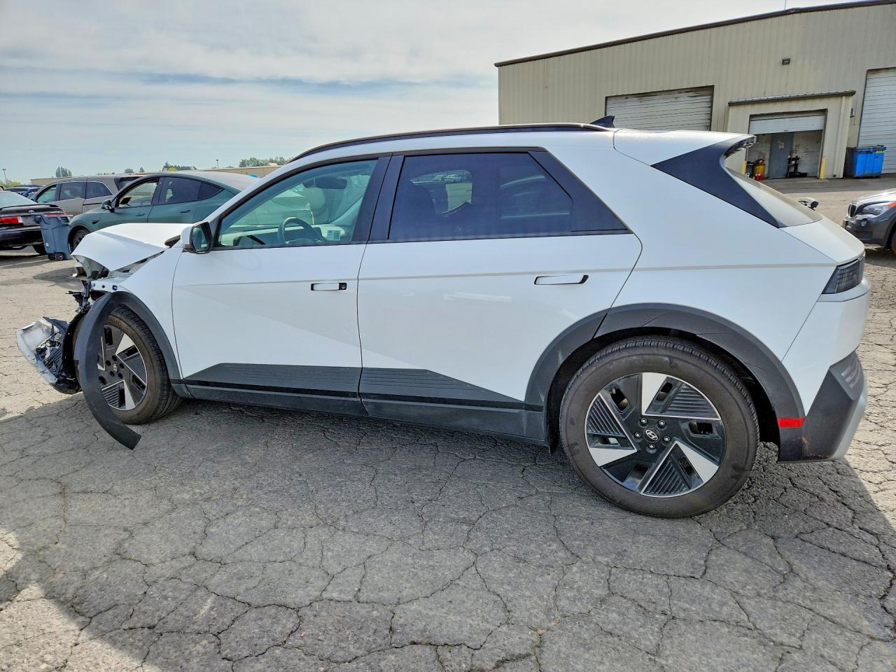 2025 Hyundai Ioniq 5 Sel - Image 2