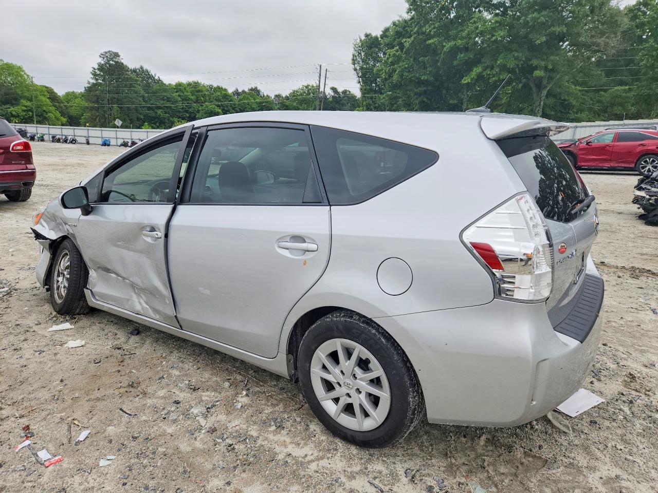 2012 Toyota Prius V Three - Фото 2