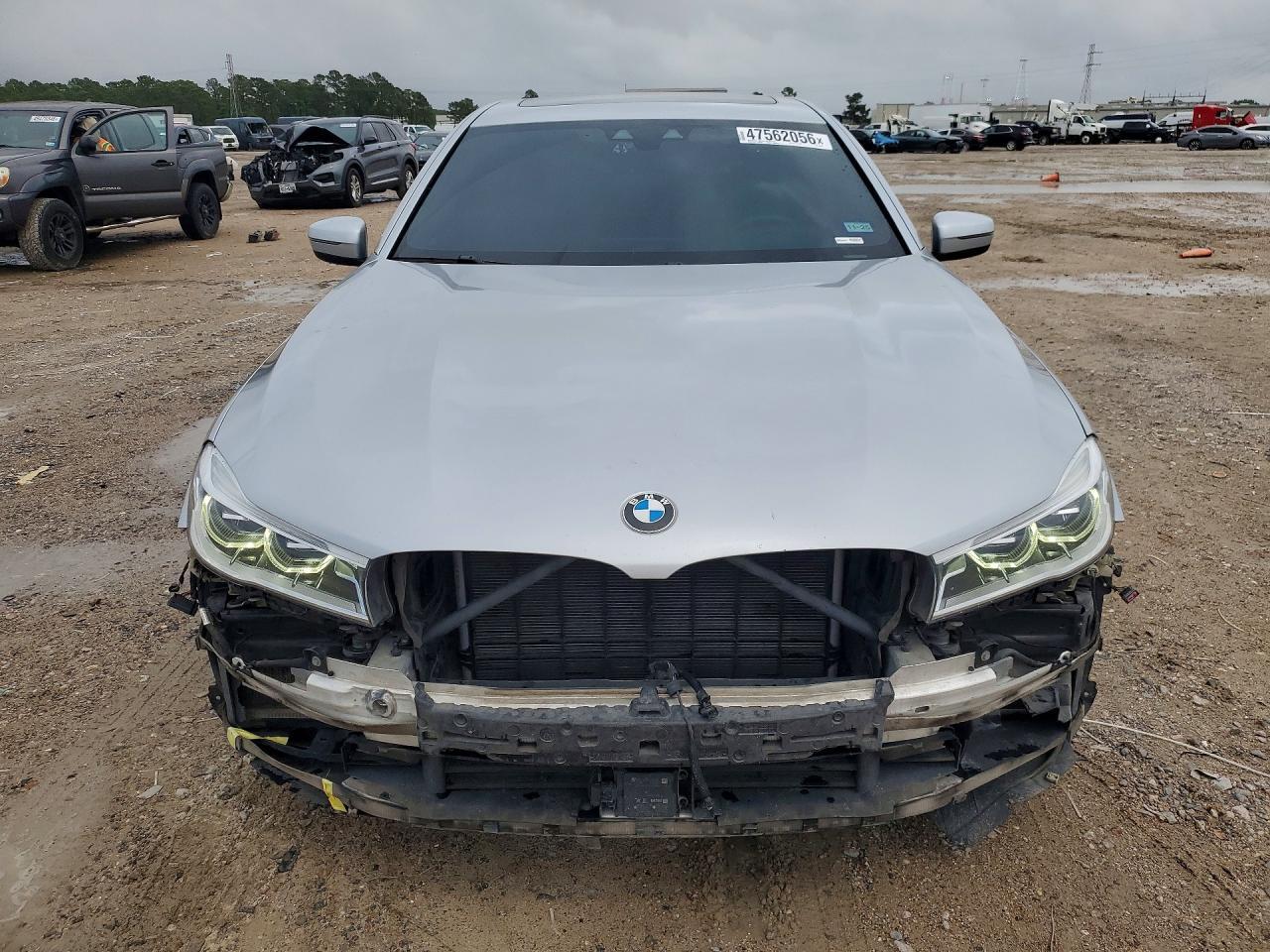 2017 BMW 750 I - Фото 5