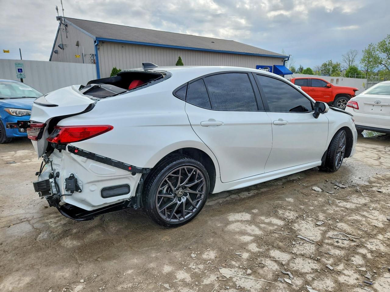 2025 Toyota Camry Xse - Фото 3