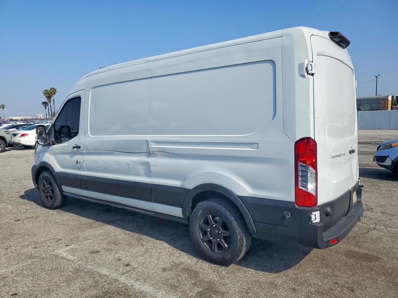 2019 Ford Transit 150 Delivery Van - Фото 2