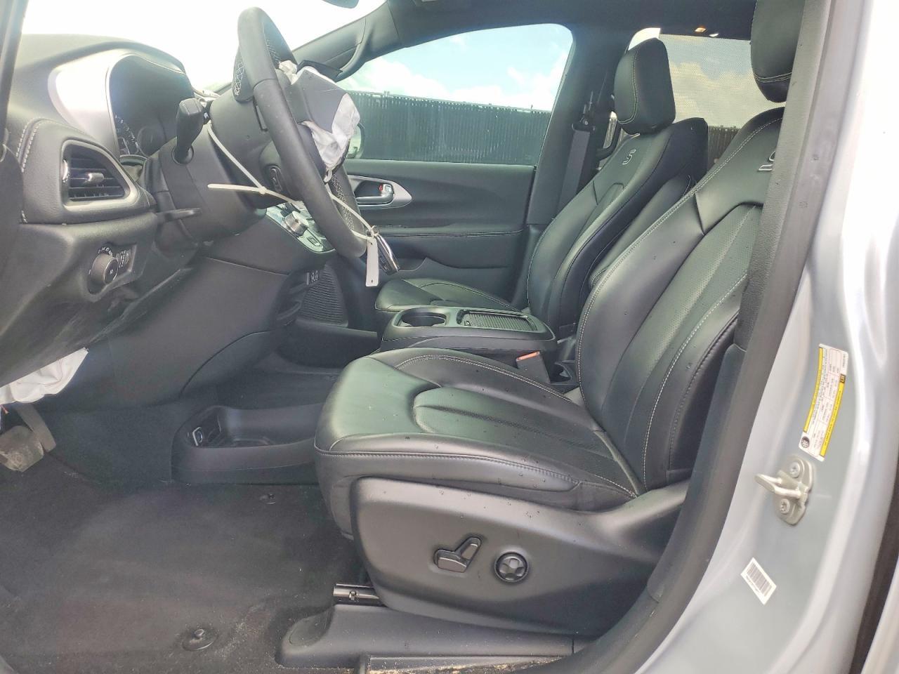 2023 Chrysler Pacifica Touring L - Фото 7