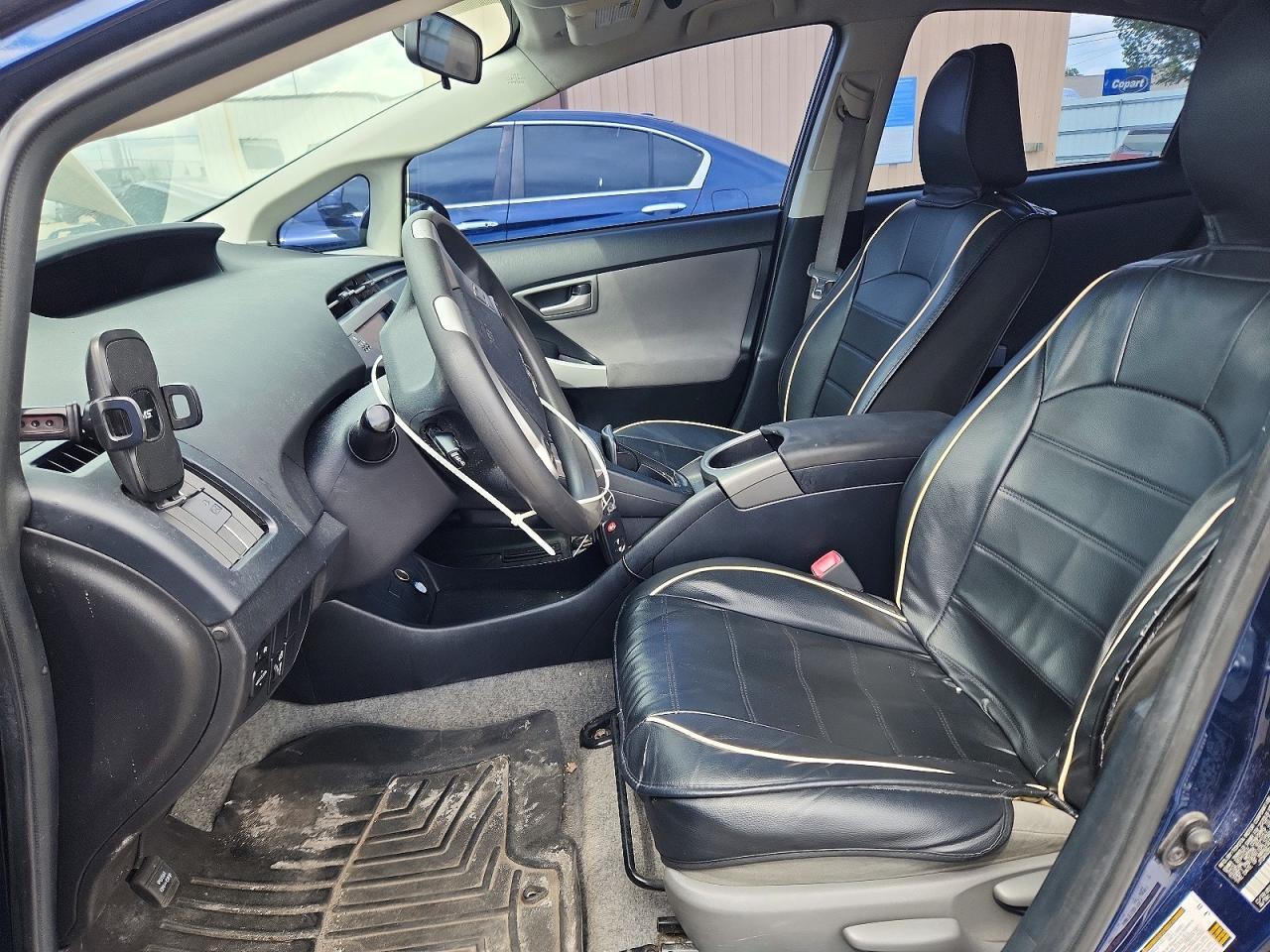 2012 Toyota Prius Two - Фото 7