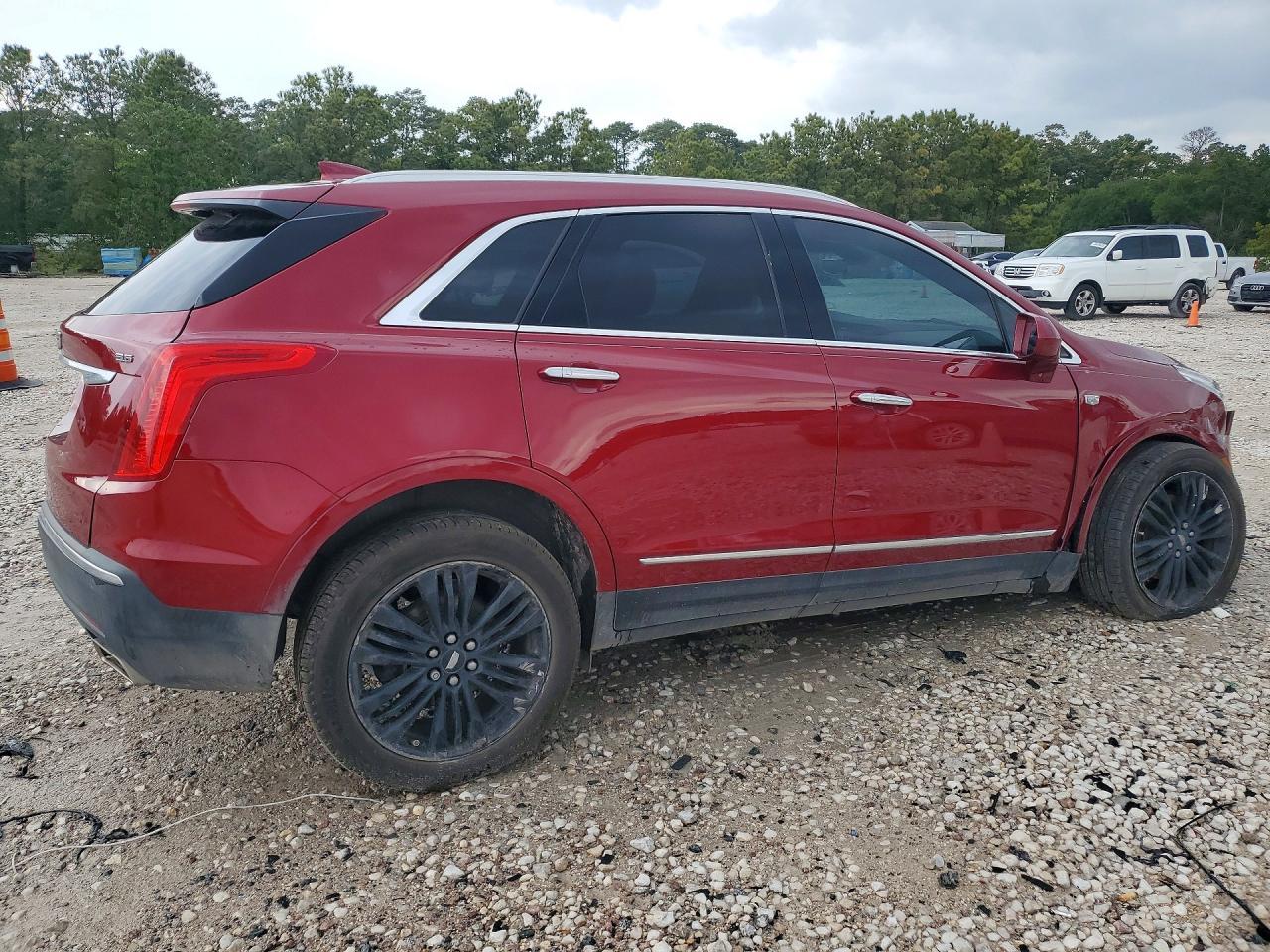 2019 Cadillac Xt5 - Image 3