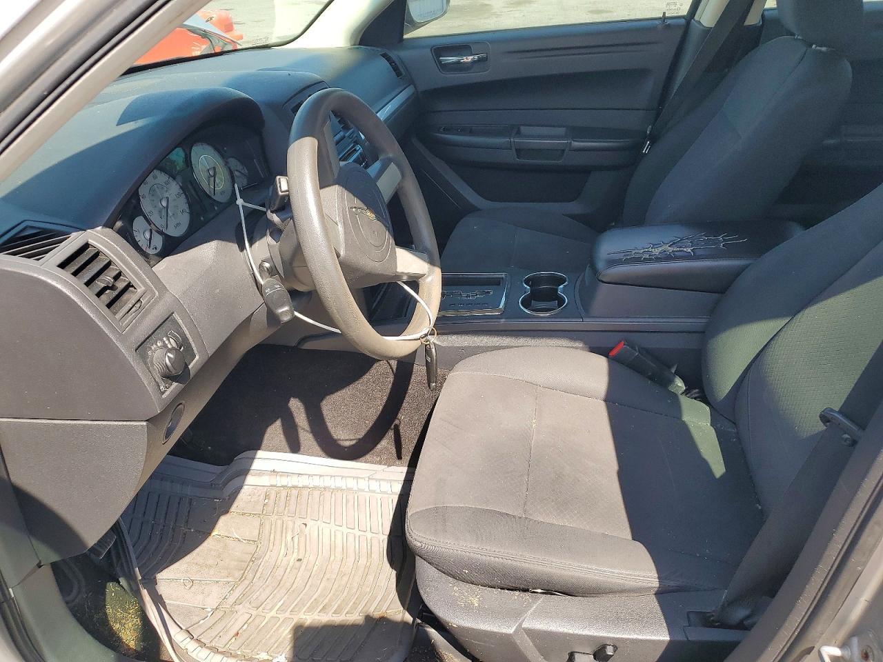 2008 Chrysler 300 - Фото 7