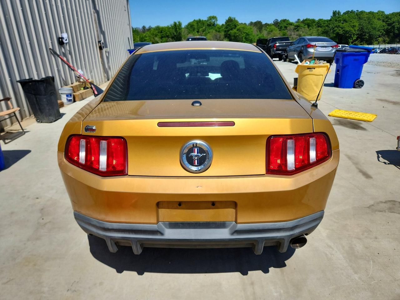 2010 Ford Mustang - Фото 6