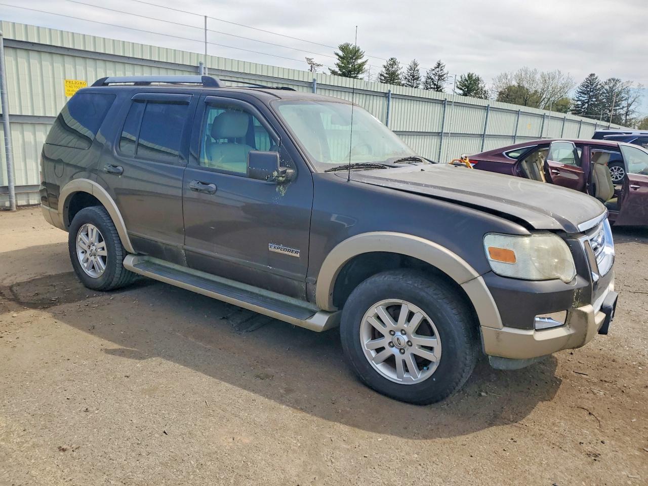 2006 Ford Explorer Eddie Bauer - Фото 4