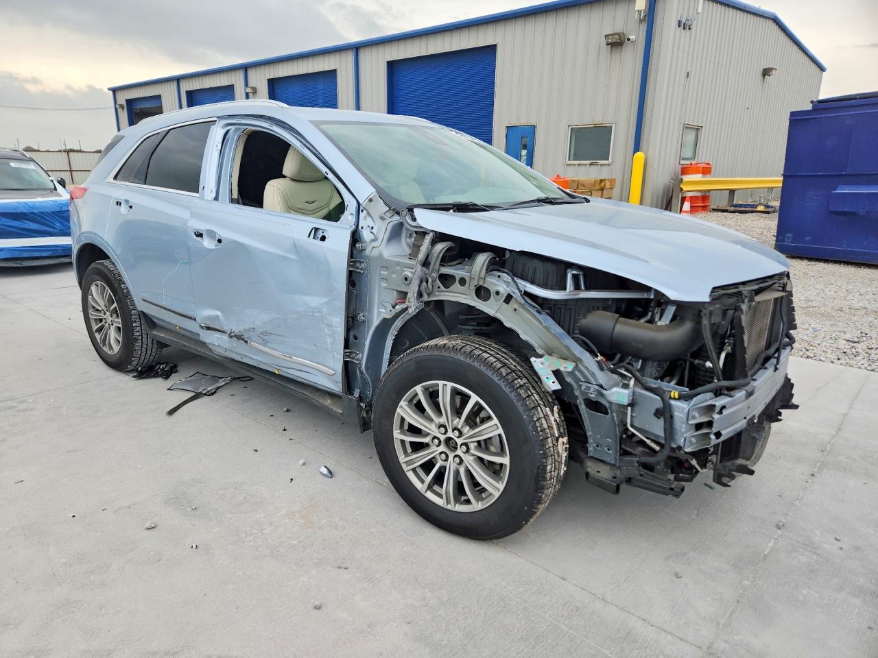 2017 Cadillac Xt5 Luxury - Image 4