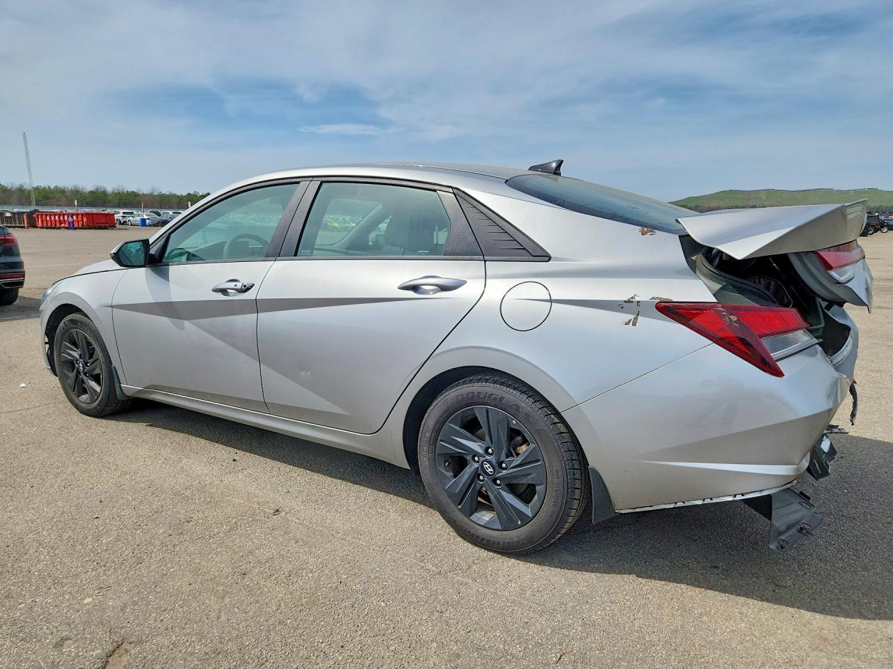 2023 Hyundai Elantra Sel - Фото 2